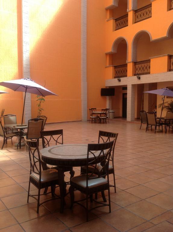 Hotel Genoves San Juan de los Lagos Zewnętrze zdjęcie